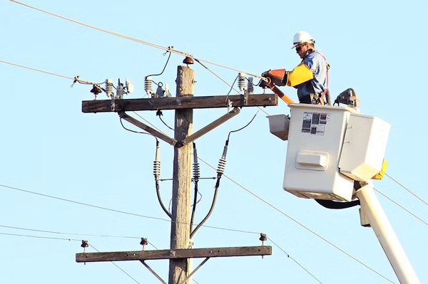 Pacific Power Makes Progress in Storm-Related Power Restoration